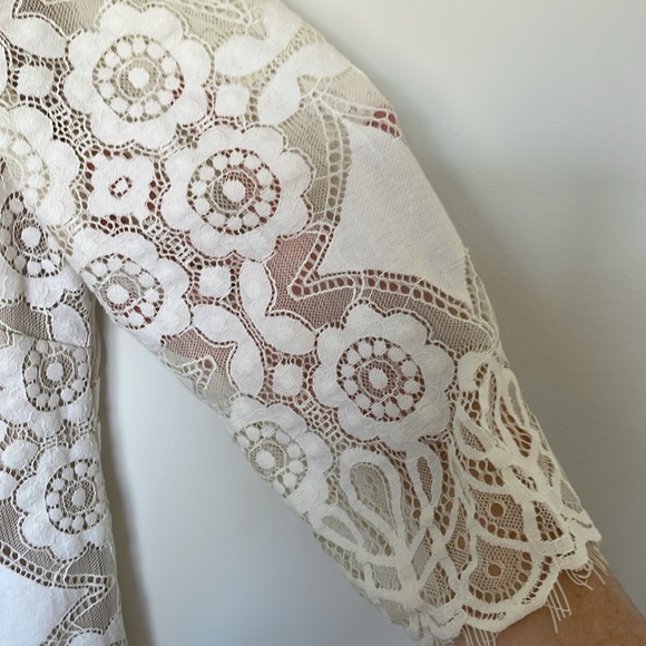 Cream colored dress - Picture 2 of 4